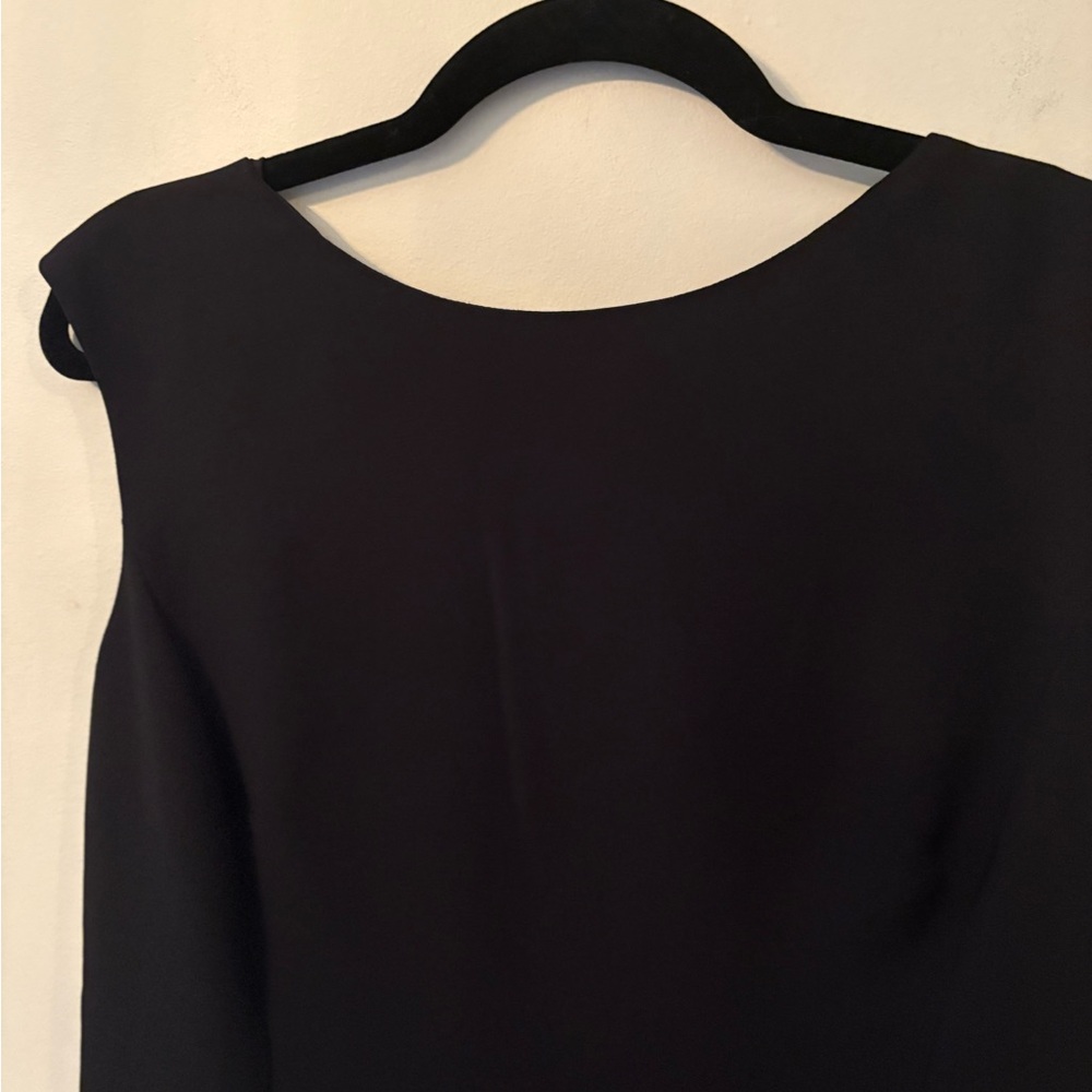 Lauren Ralph Lauren Classic Black Dress with Flounce Hemline -Zip Back Sz 10 - Picture 6 of 10